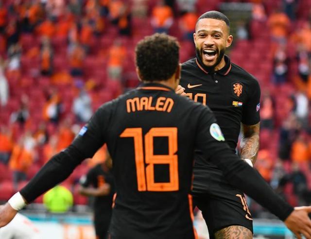 国足在比赛 国足在比赛