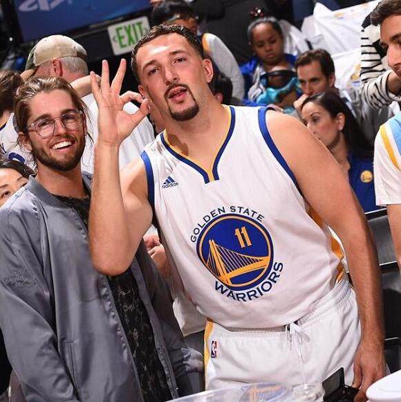 取决于一两 取决于一两